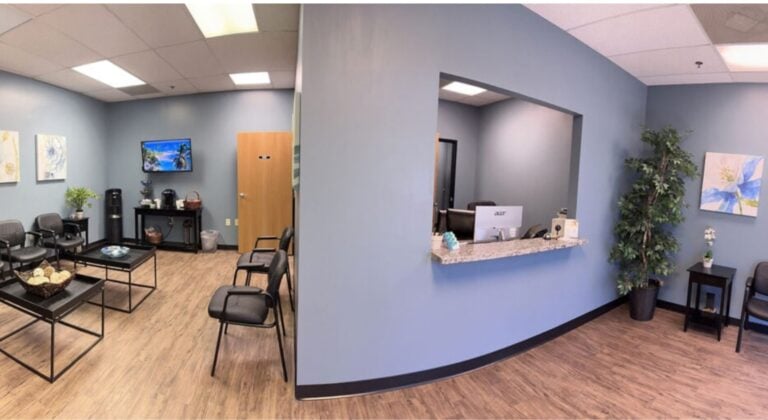 Mind Body Centers Gilbert Arizona Office Front Desk area Best ketamine clinic in Gilbert Arizona